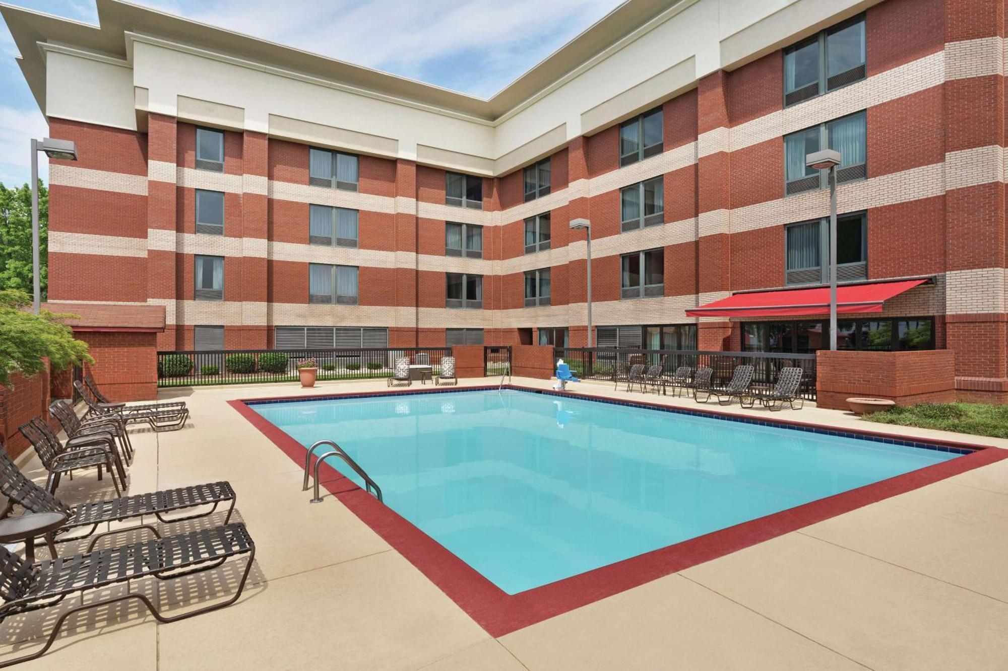 Hampton Inn Atlanta-Stone Mountain Exterior photo