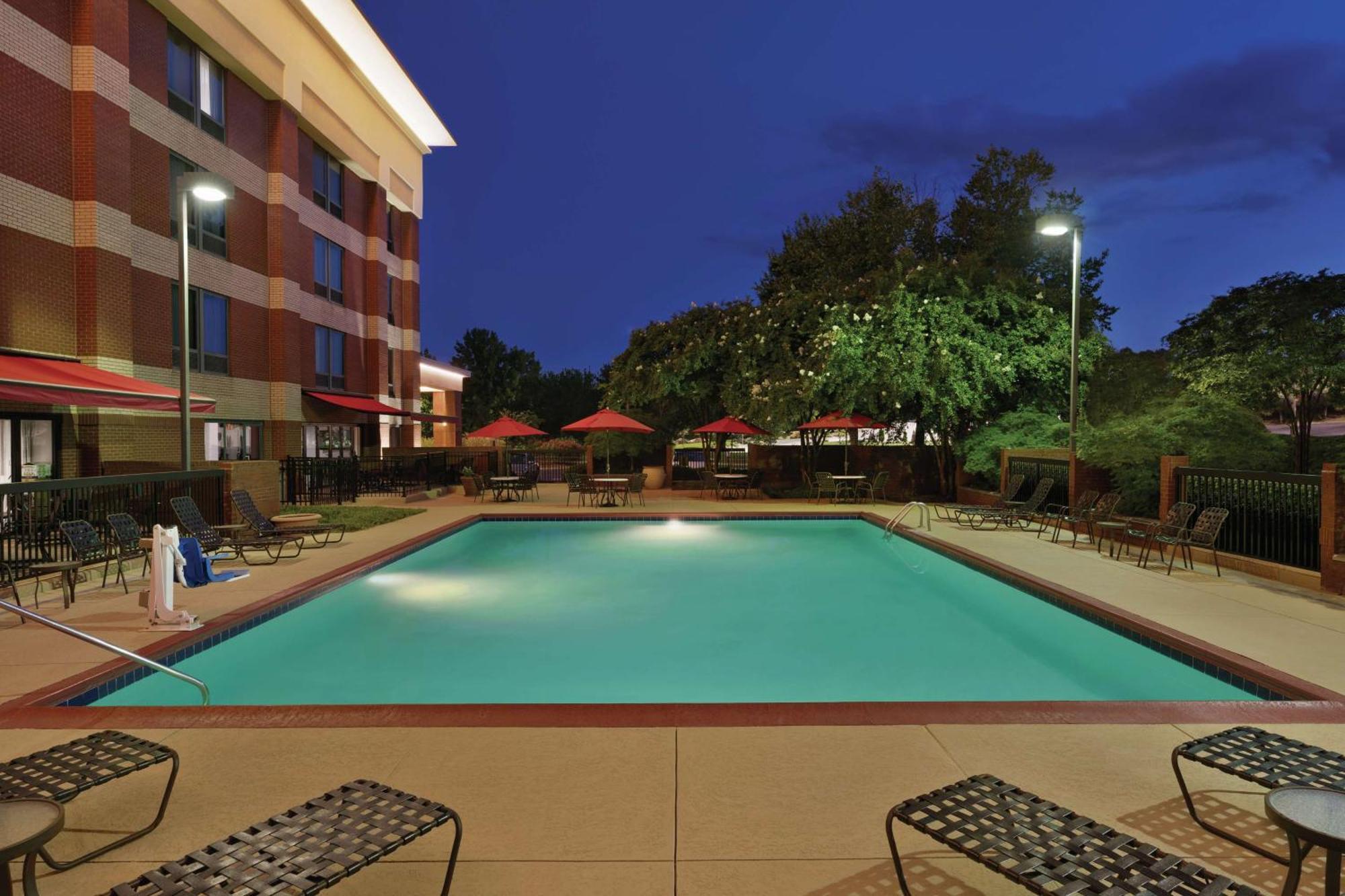 Hampton Inn Atlanta-Stone Mountain Exterior photo